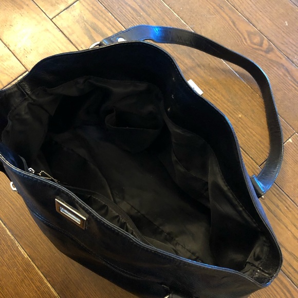 Danier leather purse - Picture 2 of 4